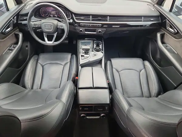 WA1VAAF70JD041133 2018 AUDI Q7 - Image 8