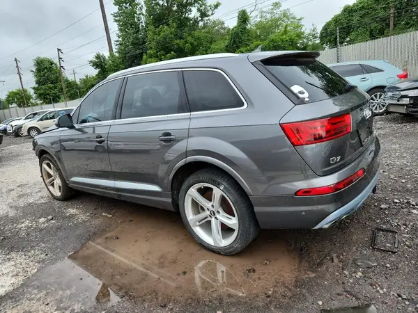 WA1VAAF70KD003905 2019 AUDI Q7 - Image 2