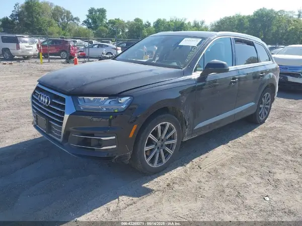 WA1VAAF70KD004469 2019 AUDI Q7 - Image 2