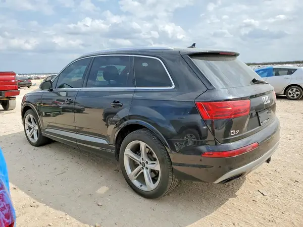 WA1VAAF70KD007467 2019 AUDI Q7 - Image 2