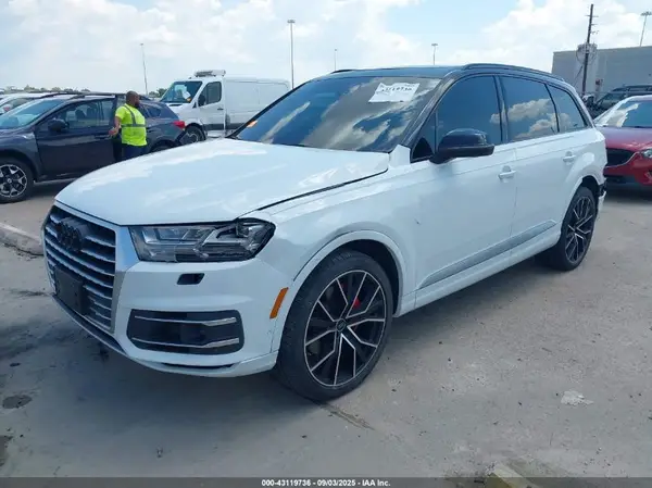 WA1VAAF70KD015214 2019 AUDI Q7 - Image 2