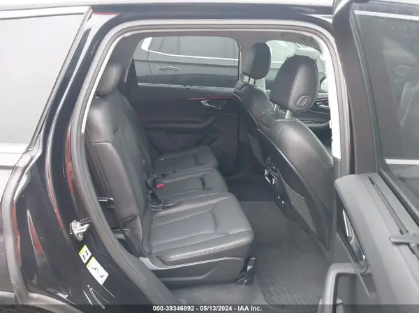 WA1VAAF70KD028979 2019 AUDI Q7 - Image 8