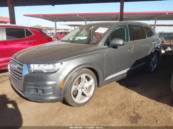 WA1VAAF70KD030621 2019 AUDI Q7 - Image 2