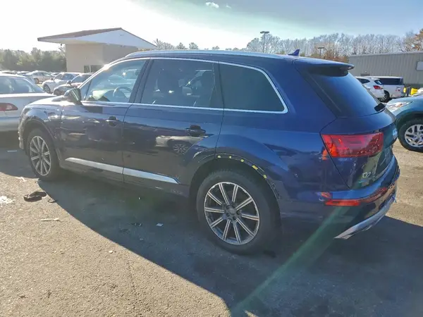 WA1VAAF70KD037830 2019 AUDI Q7 - Image 2