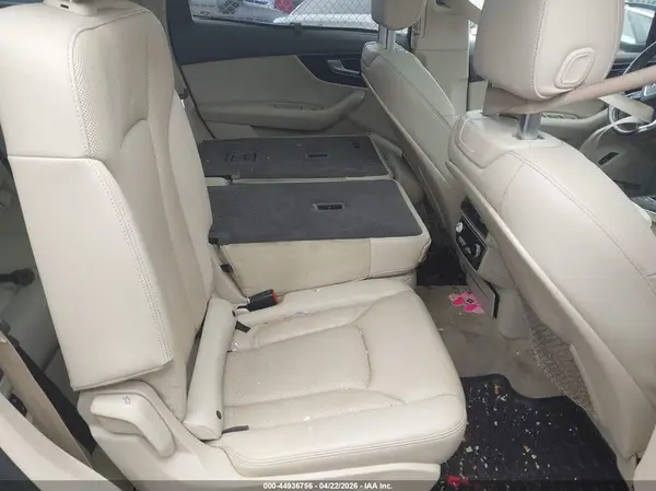 WA1VAAF71HD008040 2017 AUDI Q7 - Image 8