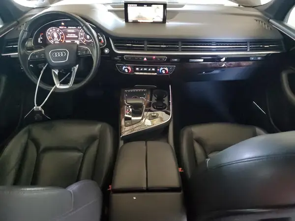 WA1VAAF71HD008782 2017 AUDI Q7 - Image 8