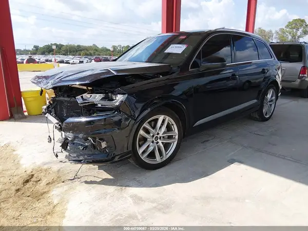 WA1VAAF71HD017580 2017 AUDI Q7 - Image 2