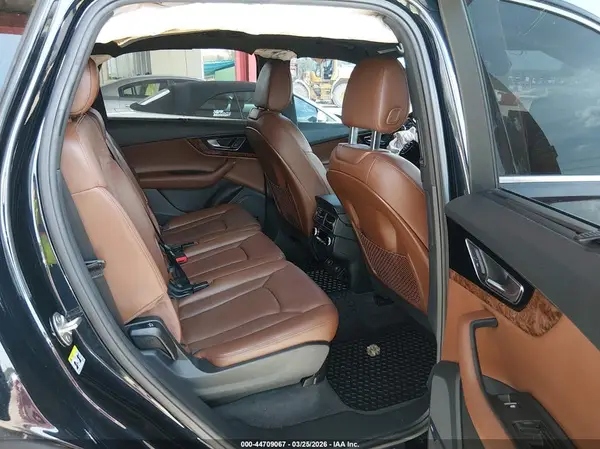WA1VAAF71HD017580 2017 AUDI Q7 - Image 8