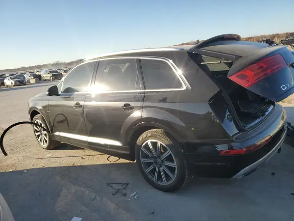 WA1VAAF71HD022620 2017 AUDI Q7 - Image 2