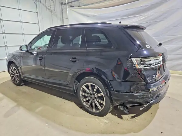 WA1VAAF71HD028322 2017 AUDI Q7 - Image 2