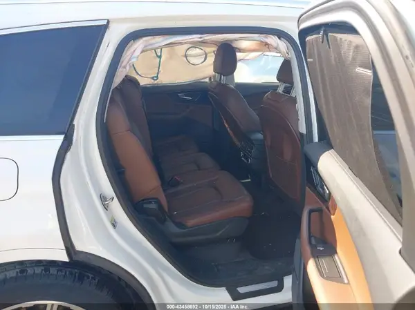 WA1VAAF71HD028742 2017 AUDI Q7 - Image 8