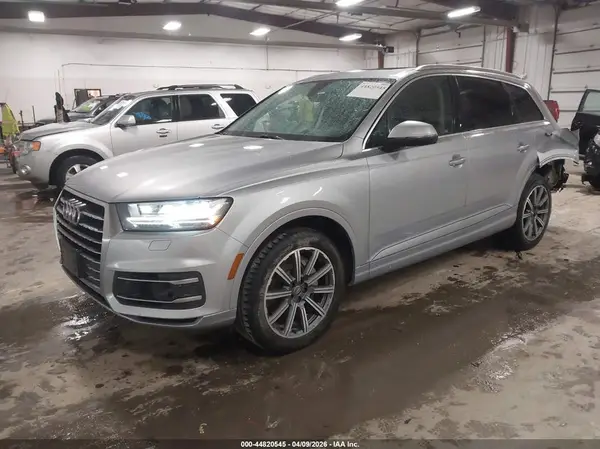 WA1VAAF71HD033536 2017 AUDI Q7 - Image 2