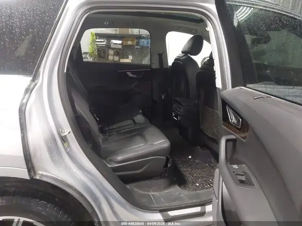 WA1VAAF71HD033536 2017 AUDI Q7 - Image 8