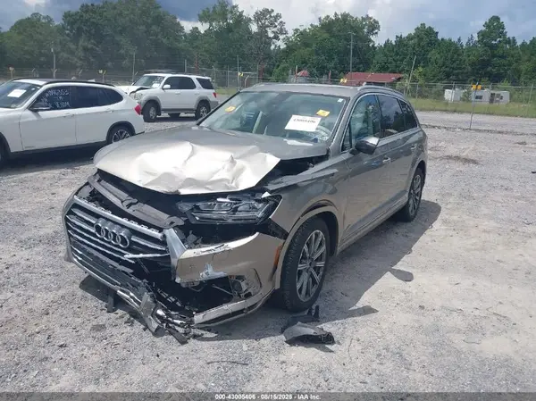 WA1VAAF71HD037344 2017 AUDI Q7 - Image 2