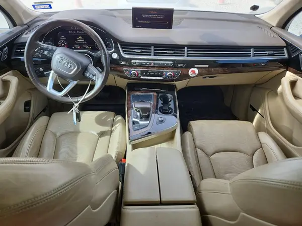 WA1VAAF71HD043046 2017 AUDI Q7 - Image 8