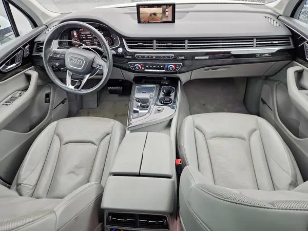 WA1VAAF71HD049428 2017 AUDI Q7 - Image 8