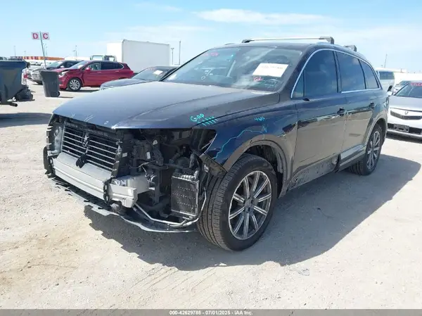 WA1VAAF71HD049672 2017 AUDI Q7 - Image 2