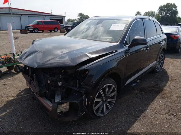 WA1VAAF71HD052832 2017 AUDI Q7 - Image 2