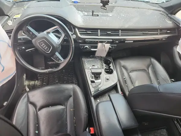 WA1VAAF71JD016077 2018 AUDI Q7 - Image 8