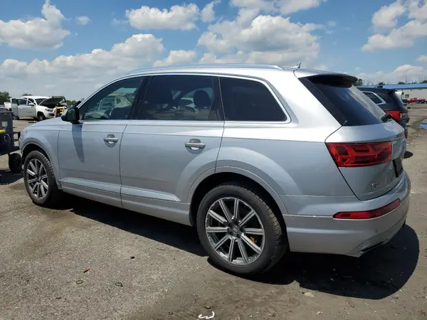 WA1VAAF71JD017682 2018 AUDI Q7 - Image 2