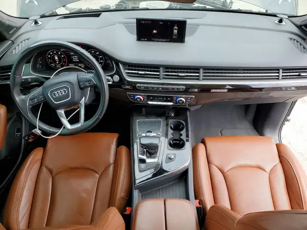 WA1VAAF71JD037690 2018 AUDI Q7 - Image 8