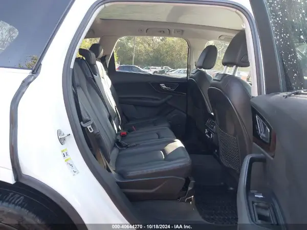 WA1VAAF71JD052545 2018 AUDI Q7 - Image 8