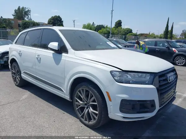 WA1VAAF71KD004660 2019 AUDI Q7 - Image 1
