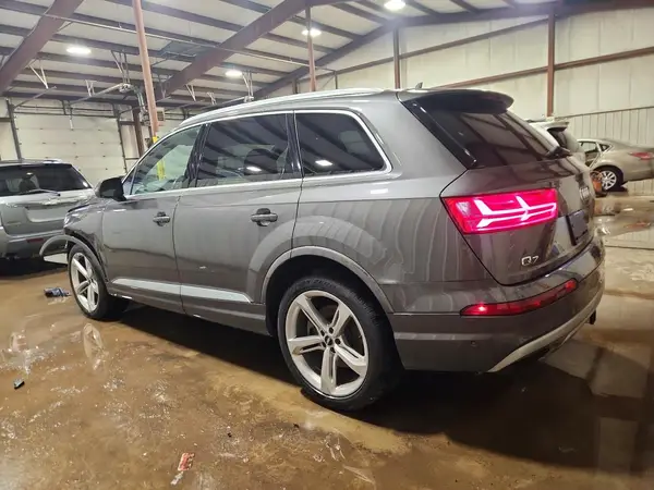 WA1VAAF71KD017506 2019 AUDI Q7 - Image 2
