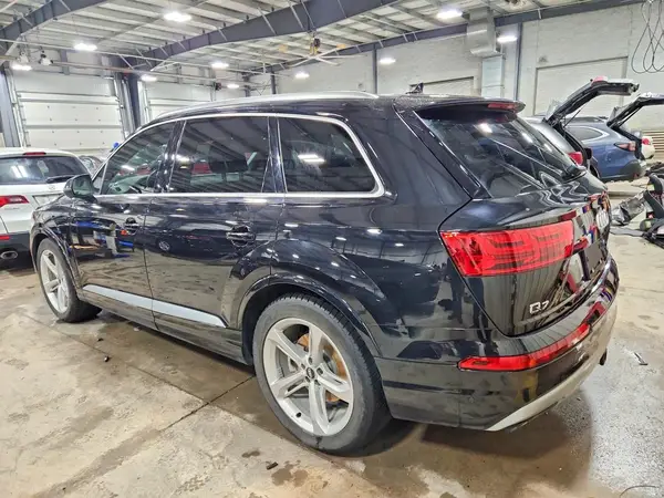 WA1VAAF71KD017778 2019 AUDI Q7 - Image 2