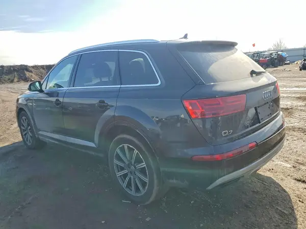 WA1VAAF71KD027260 2019 AUDI Q7 - Image 2