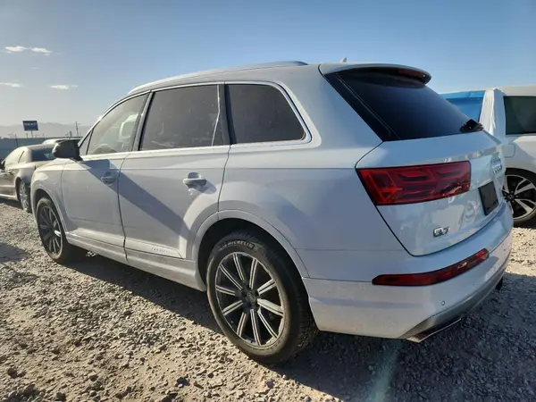 WA1VAAF72HD000691 2017 AUDI Q7 - Image 2