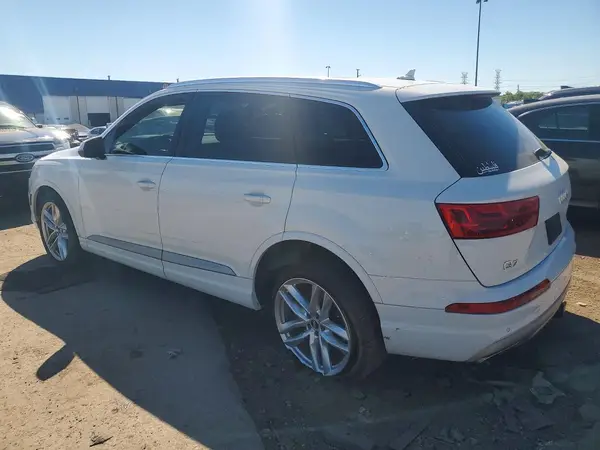 WA1VAAF72HD004997 2017 AUDI Q7 - Image 2