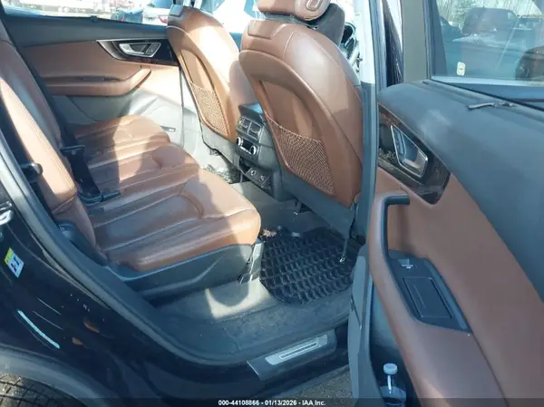 WA1VAAF72HD009231 2017 AUDI Q7 - Image 8