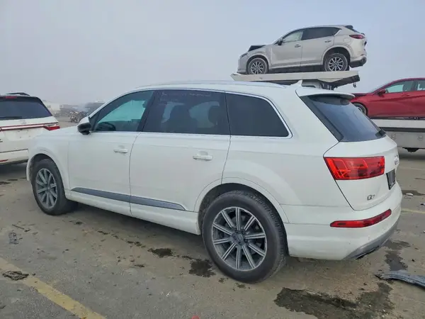 WA1VAAF72HD010685 2017 AUDI Q7 - Image 2