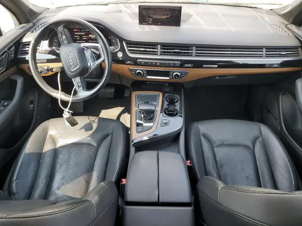 WA1VAAF72HD021704 2017 AUDI Q7 - Image 8