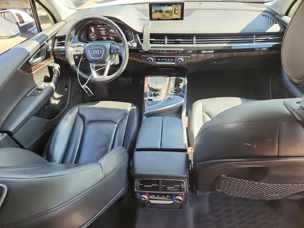 WA1VAAF72HD023954 2017 AUDI Q7 - Image 8