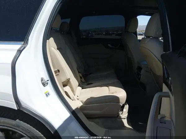 WA1VAAF72HD027812 2017 AUDI Q7 - Image 8
