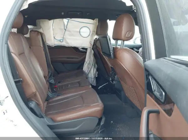 WA1VAAF72HD028670 2017 AUDI Q7 - Image 8