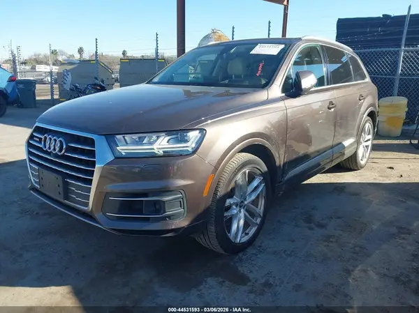 WA1VAAF72HD030399 2017 AUDI Q7 - Image 2