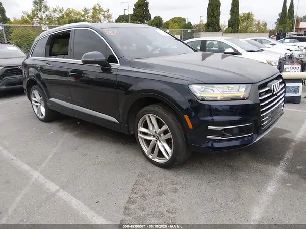 WA1VAAF72HD034095 2017 AUDI Q7 - Image 1