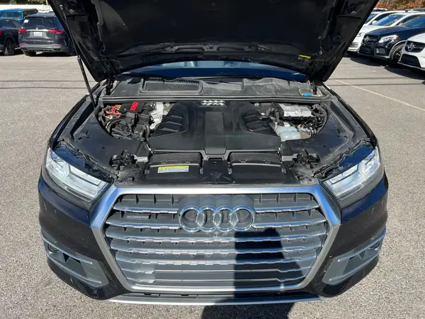 WA1VAAF72HD038860 2017 AUDI Q7 - Image 8