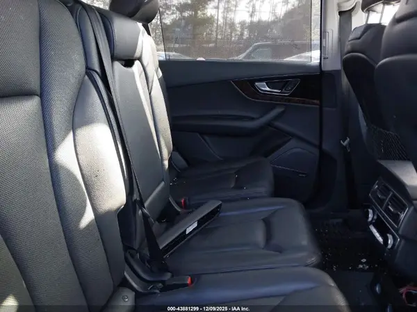 WA1VAAF72HD043511 2017 AUDI Q7 - Image 8