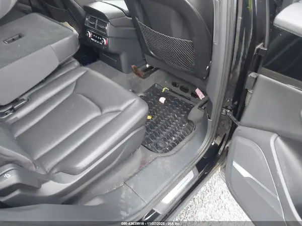WA1VAAF72HD046411 2017 AUDI Q7 - Image 8