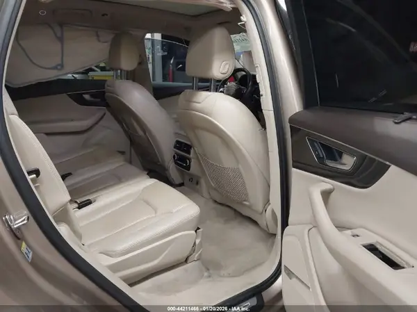 WA1VAAF72JD002818 2018 AUDI Q7 - Image 8