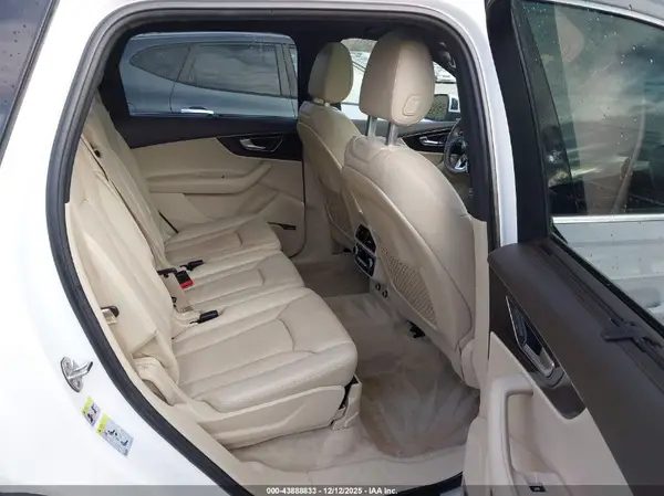 WA1VAAF72JD006061 2018 AUDI Q7 - Image 8