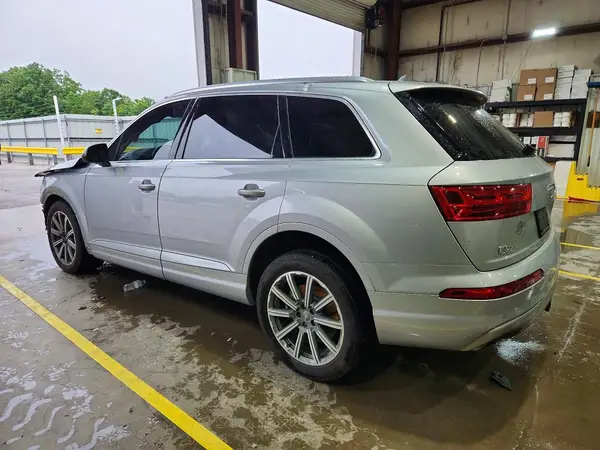WA1VAAF72JD040663 2018 AUDI Q7 - Image 2