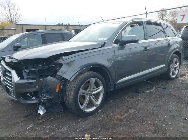 WA1VAAF72KD016557 2019 AUDI Q7 - Image 2