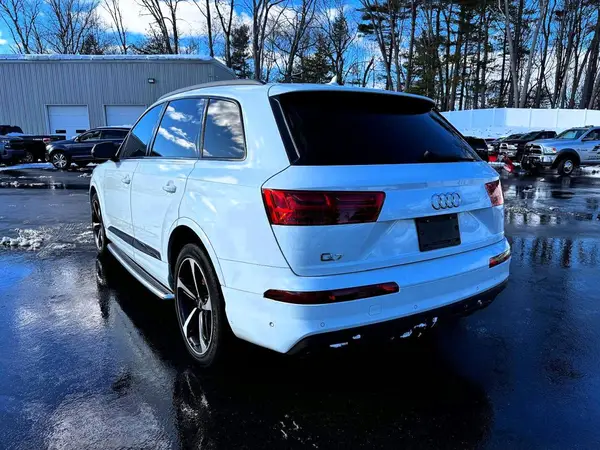 WA1VAAF72KD022181 2019 AUDI Q7 - Image 2