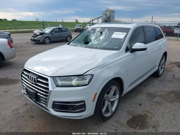 WA1VAAF72KD024089 2019 AUDI Q7 - Image 2