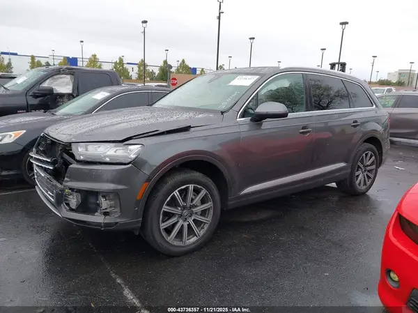 WA1VAAF72KD030443 2019 AUDI Q7 - Image 2
